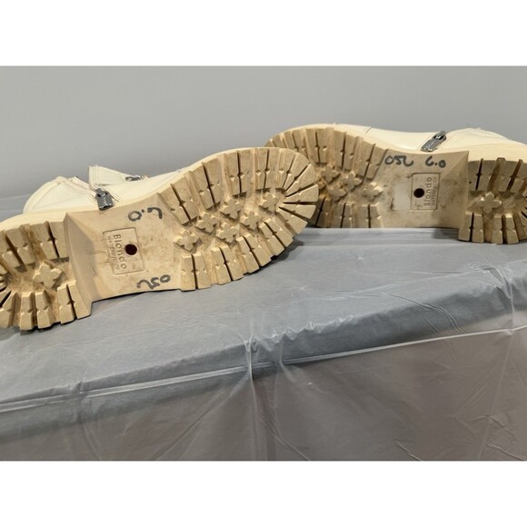 Blondo Waterproof Ankle Boots Cream Leather Lug Sole Lace Up Zip Women’s 6W - Picture 5 of 9